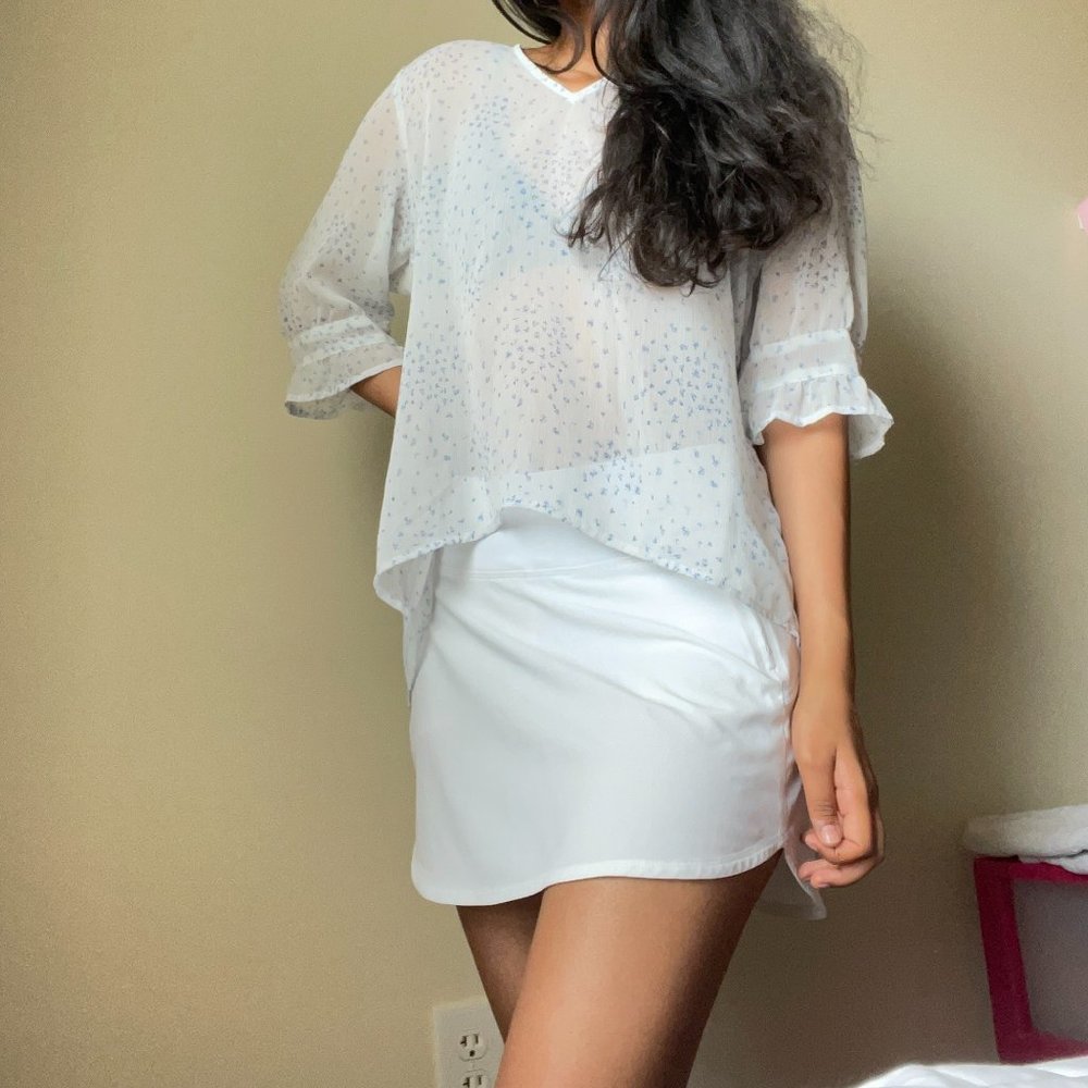 NWOT H&M Size 2 White Sheer Top